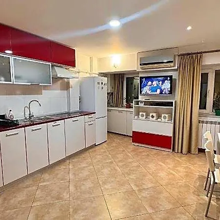 Traian Sea View شقة كونستانتا